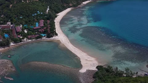 Drone Orbit Around Tropical Bay and Sandbar in Koh Phangan 库存影片 337343646