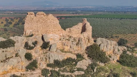 Drone orbit over Dos Hermanas Castle ruins with Parallax effect Stock-Footage 317983800