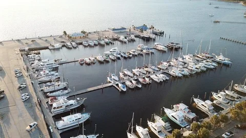 Drone orbit over a Marina 库存影片 88672780