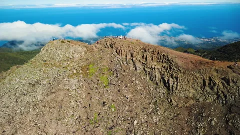 Drone orbit of Pico Ruivo summit revealing volcanic valleys, Madeira Vídeos de archivo 328640526
