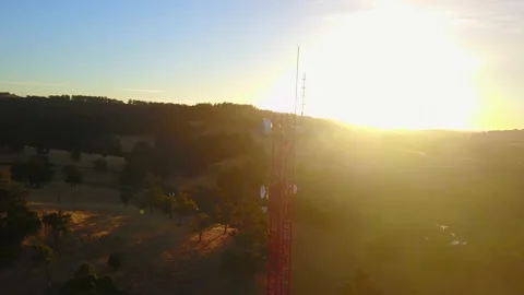 Drone orbit of rural communications tower Vidéo 231230251