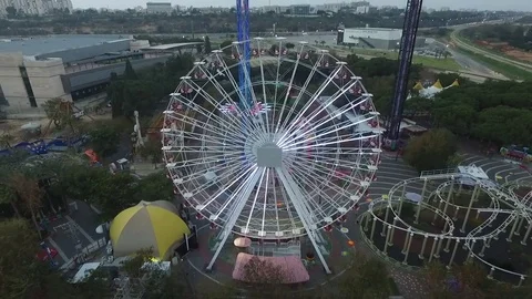 Drone over amusement park 動画素材 84697139
