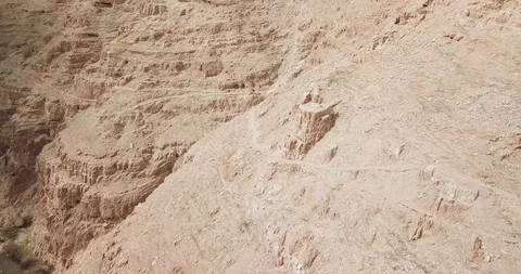 Drone over the road between Jericho and Jerusalem. Video stock 125114895