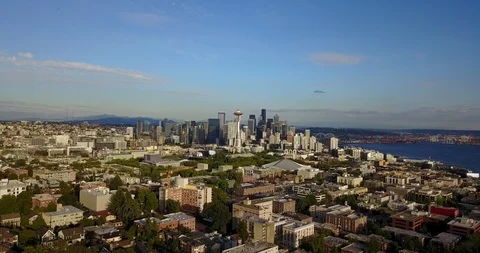 Drone Over Seattle 스톡 동영상 92493693