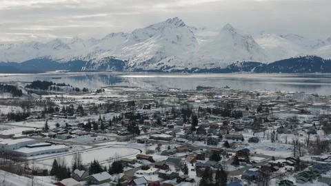 Drone over Valdez 動画素材 305341347