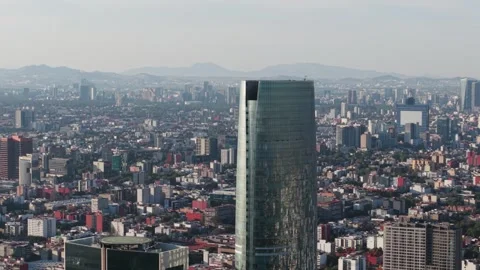 Drone parallax view of Mitikah Tower, with CDMX in the rear Vídeo Stock 304853611