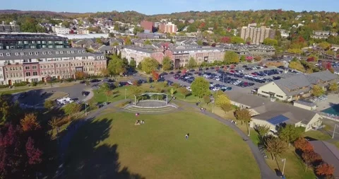 Drone in the Park 1 스톡 동영상 296430455