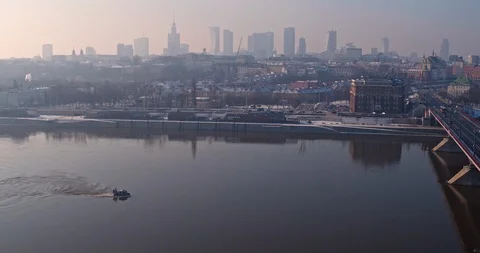 Drone passes over the Vistula from the left to the right side of the ?l?sko-D 스톡 동영상 112084998