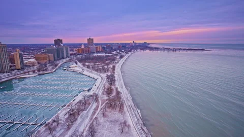 Drone perspective of the Chicago Loop illuminated by winter sunrise. Stock Footage 332130922