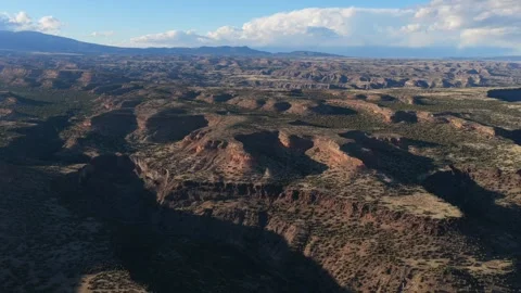 Drone Perspective of a Vast Canyon Mesa Landscape During Sunrise for Nature and Stockbeeldmateriaal 333223043