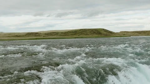 Drone Pullback from Rapids to Aegissidufoss Waterfall Lip, Ytri Ranga, South Vídeos de archivo 348890571