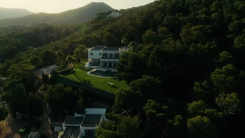 Drone Pullback Reveals Mallorca Mountains At Sunset Vídeo Stock 346263773