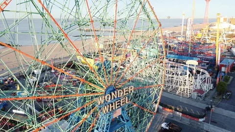 Drone pulls back from Wonder Wheel Luna Park Coney Island Video stock 129761348