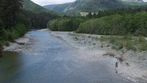  Drone Push Forward Along River   Video stock 92176112