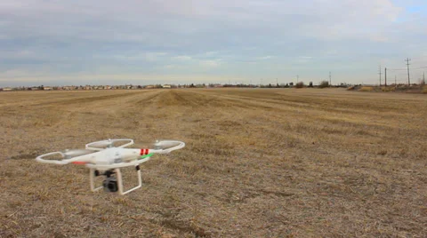 DRONE QUAD-COPTER CLOSE UP  REMOTE RADIO CONTROLLED FLYING MACHINE Video stock 38053406