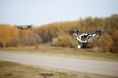 Drone quad copter with high resolution digital camera on the sky Foto stock