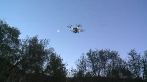 DRONE QUAD-COPTER REMOTE RADIO CONTROLLED FLYING MACHINE Stock Footage 33689204