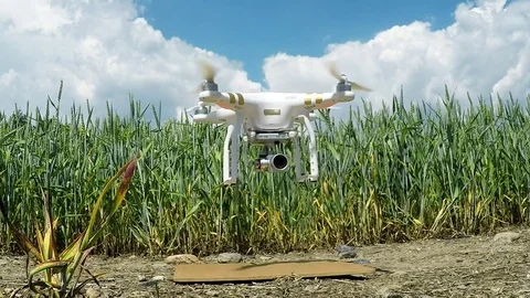 Drone quadrocopter with camera Vídeos de archivo 72094967