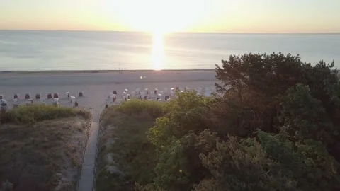 Drone rising along Tree Beach View 스톡 동영상 141429198