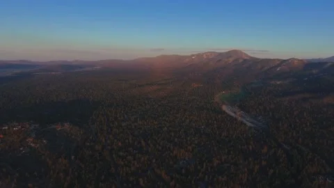 Drone shoots Big Bear observatory, aerial view of Big Bear Lake, California, USA Video stock 157223206