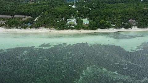 Drone shot beach strip in the Philippnes, White sand beaches in the dawn Vidéo 190837031