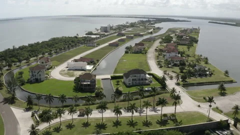 Drone shot in Belize housing development Vídeos de archivo 246196113