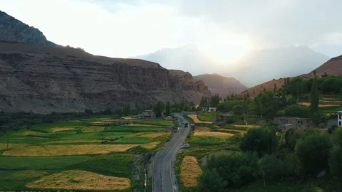 Drone shot of a countryside in ladakh 스톡 동영상 123768257
