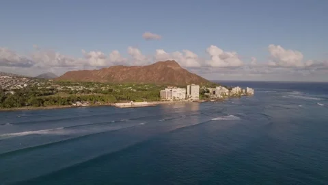 Drone Shot of Diamondhead State Monument from the Ocean, Hawaii 動画素材 247917538