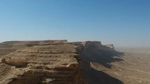 Drone shot of the Edge of the World in Saudi Arabia Stock Footage 87713747