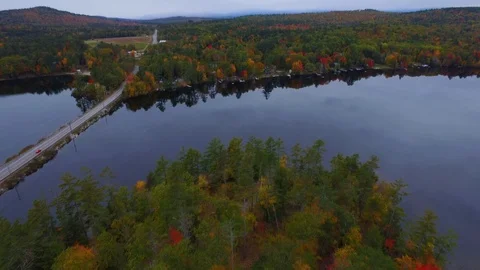 Drone shot of Fall in Maine 스톡 동영상 120140575