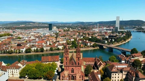 Drone shot flying between Basel Munster towers on a warm summer day Vidéo 96996379
