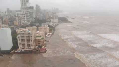 Drone shot high above high tide in Mumbai Stock Footage 113726023