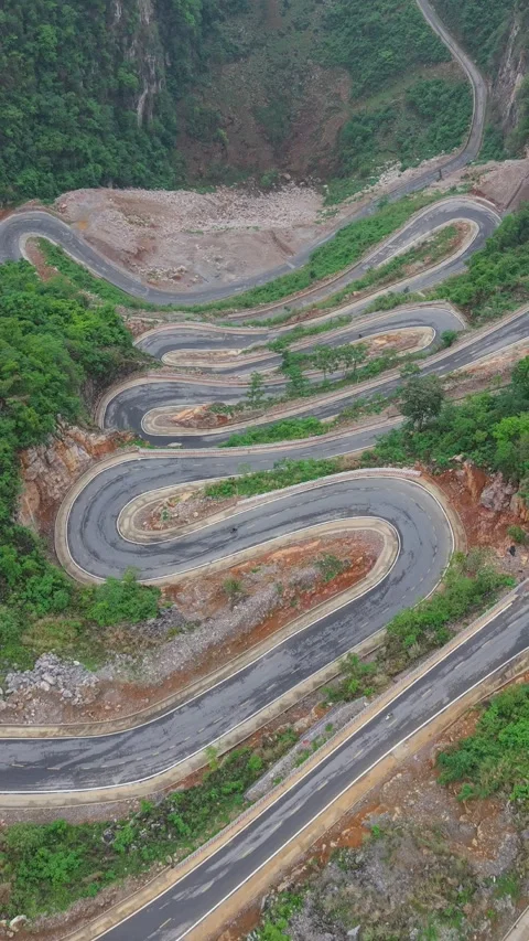 Drone shot of Khau Coc Cha Pass (Me Pia), Cao Bang, Vietnam Stock-Footage 310104593