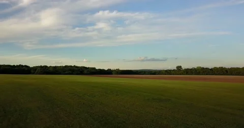 Drone Shot Of Large Open Field #1 動画素材 202297645