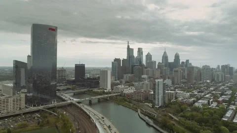 Drone shot lateral move of downtown philadelphia skyline  Stock Footage 130390631