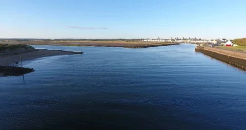 Drone Shot Moving Back over Scottish River 스톡 동영상 97526785