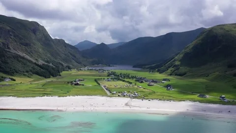 Drone shot of nordic beach 스톡 동영상 157579941