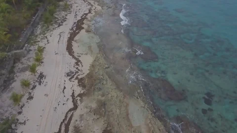 Drone Shot Pan Up pf Beach Shore - FullHD@96fps Video stock 100644559