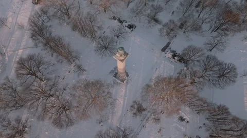Drone shot of the Prison Ship Martyr's Monument Stock Footage 329812901