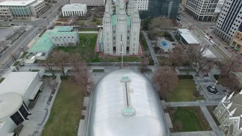 Drone shot of the Temple Square and Salt Lake City Tabernacle in Utah. Stock Footage 228590251