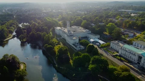 Drone slow left pan over High Fields Park, Nottingham 스톡 동영상 195806934