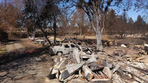 Drone slowly flies over burned homes and cars in Oregon. Stock Footage 141631208