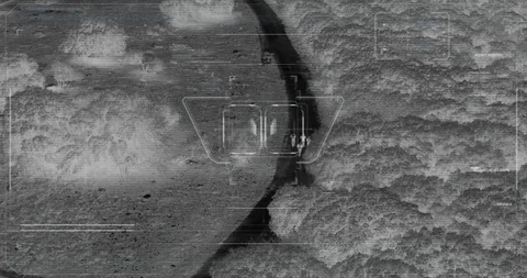 Drone with thermal night vision view of terrorist squad walking with weapons Vidéo 106681484