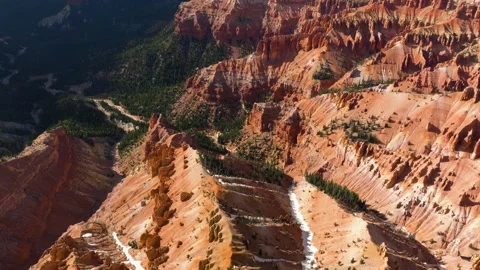Drone tilting in front of red sandstone formations, in sunny Bryce Canyon, Stock Footage 263296968