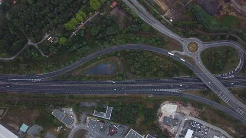 Drone timelapse over highway intersection in France Vidéo 331710328