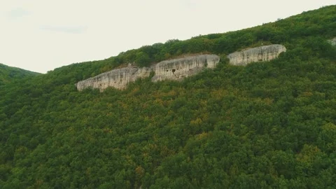 Drone top view Hankrumovski Rock-monastery (Shumen plateau, Bulgaria) Stockbeeldmateriaal 167722258