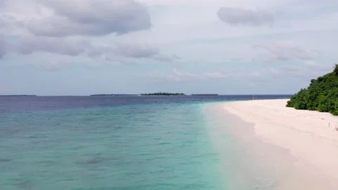 Drone top view of tropical beach, skyline and cloudy weather in Maldvies 스톡 동영상 166152866