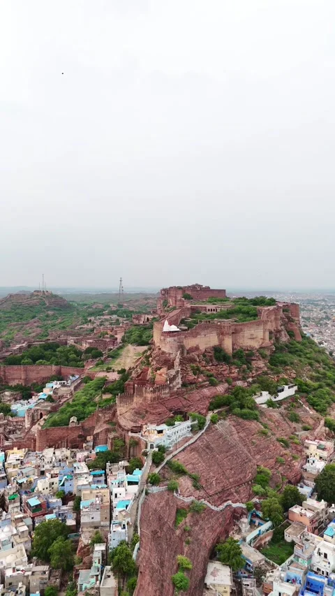 Drone vertical bird's-eye view of iconic Mehrangarh Fort Stock Footage 310659983