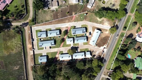 Drone video of a Housing Complex in Bulawayo, Zimbabwe. Vidéo 330991033