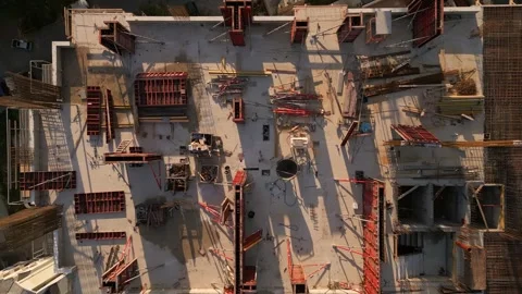 A drone video showcasing a top-down view of a construction site. The image 스톡 동영상 286853944